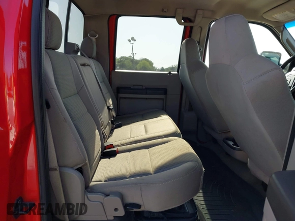 2008 Ford Super Duty F-250 SRW XL with VIN 1FTSW21R48EA40368, listed as a IAAI auction lot 42132847 with 254,993 mi miles. Bid and sale history available at carsss.com. Image 8.