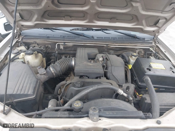 2005 Chevrolet Colorado 1SC LS Z85 with VIN 1GCCS136158126387, listed as a IAAI auction lot 41842613 with 320,680 mi miles. Bid and sale history available at carsss.com. Image 10.