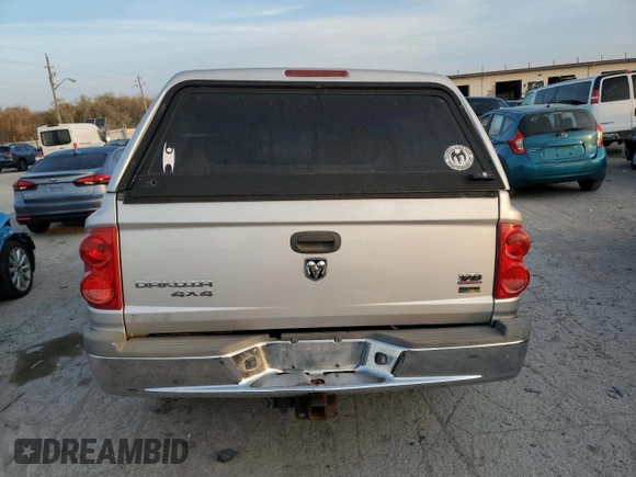2007 Dodge Dakota ST z VIN 1D7HW28PX7S265270, wystawiony jako Copart lot #78265494 z przebiegiem 154 418 mil mil oraz Szkoda całkowita • Salvage title. Historia ofert i sprzedaży dostępna na DreamBid. Obrazek 6.