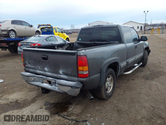 2001 Chevrolet Silverado 1500 LS with VIN 2GCEC19T511176550, listed as a IAAI auction lot 41672634 with 261,978 mi miles. Bid and sale history available at carsss.com. Image 4.