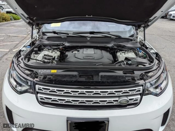 2017 Land Rover Discovery HSE Luxury with VIN SALRHBBK6HA044013, listed as a Copart auction lot 49533005 with NaN miles and Clean Title. Bid and sale history available at carsss.com. Image 7.