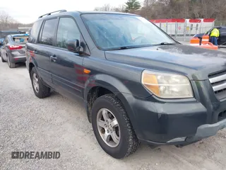 2006 Honda Pilot EX-L with VIN 2HKYF18746H558986, listed as a IAAI auction lot 41875118 with 207,058 mi miles and . Bid and sale history available at carsss.com. Image 1.