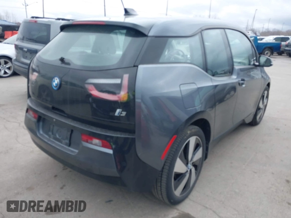 2017 BMW i3 z VIN WBY1Z8C39HV893510, wystawiony jako IAAI lot #41832884 z przebiegiem 59 166 mil mil oraz . Historia ofert i sprzedaży dostępna na DreamBid. Obrazek 4.