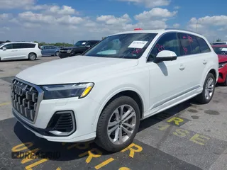 2025 Audi Q7 Premium Plus with VIN WA1LVBF70SD014968, listed as a IAAI auction lot 41787534 with 7,568 mi miles and . Bid and sale history available at DreamBid. Image 17.