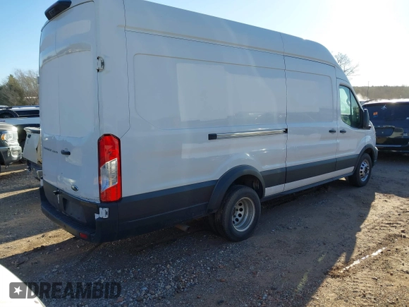 2023 Ford Transit Cargo z VIN 1FTBF4U80PKA47025, wystawiony jako IAAI lot #41715521 z przebiegiem 104 952 mil mil oraz . Historia ofert i sprzedaży dostępna na DreamBid. Obrazek 4.