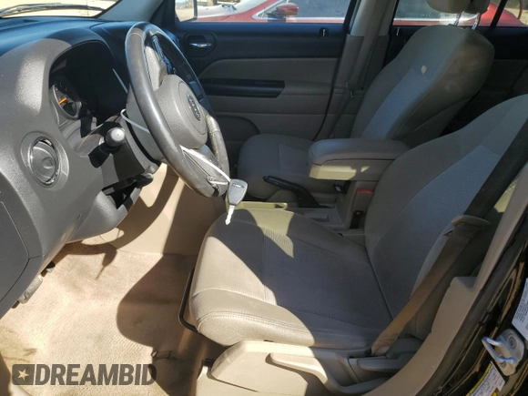 2013 Jeep Patriot Latitude with VIN 1C4NJPFB8DD141241, listed as a Copart auction lot 47622835 with 157,713 mi miles and Salvage Title. Bid and sale history available at carsss.com. Image 7.