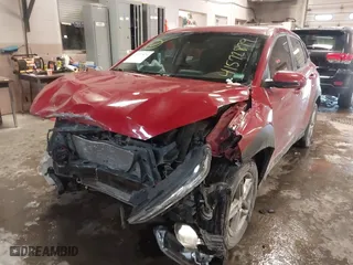 2020 Hyundai Kona SE with VIN KM8K1CAA3LU419323, listed as a IAAI auction lot 41572879 with 84,077 mi miles. Bid and sale history available at carsss.com. Image 6.