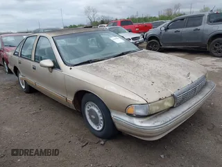 1994 Chevrolet Caprice Classic 1SA Special Value Pkg with VIN 1G1BL52W2RR201821, listed as a IAAI auction lot 41884064 with 186,192 mi miles. Bid and sale history available at carsss.com. Image 1.