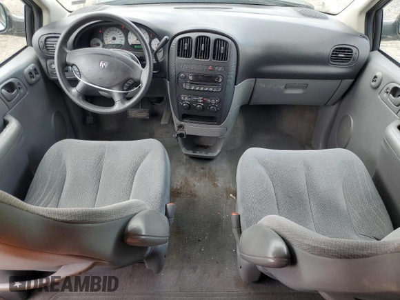 2005 Dodge Caravan SE z VIN 1D4GP24E95B304826, wystawiony jako Copart lot #58376375 z przebiegiem 160 871 mil mil oraz Szkoda całkowita • Salvage title. Historia ofert i sprzedaży dostępna na DreamBid. Obrazek 8.