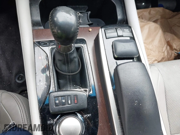 2014 Lexus GS 350 with VIN JTHBE1BL7E5030533, listed as a IAAI auction lot 42034624 with 189,027 mi miles. Bid and sale history available at carsss.com. Image 11.