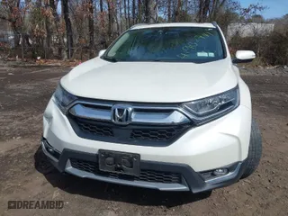 2018 Honda CR-V Touring with VIN 2HKRW2H96JH690197, listed as a IAAI auction lot 41902741 with 34,637 mi miles. Bid and sale history available at carsss.com. Image 11.
