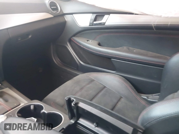 2014 Mercedes-Benz C 250 с VIN WDDGJ4HBXEG289823, выставлен на аукционе IAAI как лот 42344530 с пробегом 122 670 миль миль и . История ставок и продаж доступна на DreamBid. Изображение 5.