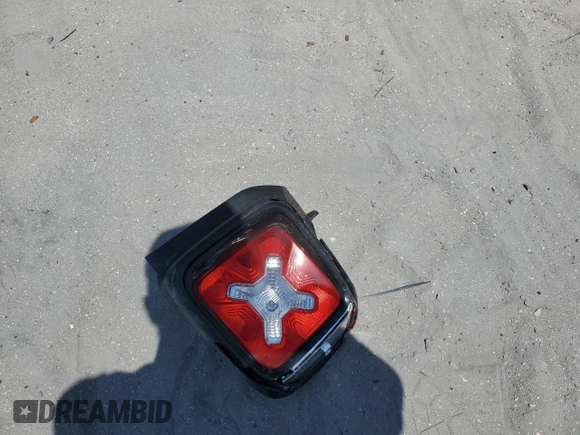 2020 Jeep Renegade Altitude with VIN ZACNJAB17LPK95978, listed as a Copart auction lot 57432225 with 35,690 mi miles and Salvage title. Bid and sale history available at DreamBid. Image 13.