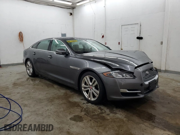 2016 Jaguar XJ Portfolio с VIN SAJWJ2GD5G8V94965, выставлен на аукционе Copart как лот 75716224 с пробегом 85 691 миль миль и Списание • Salvage title. История ставок и продаж доступна на DreamBid. Изображение 4.