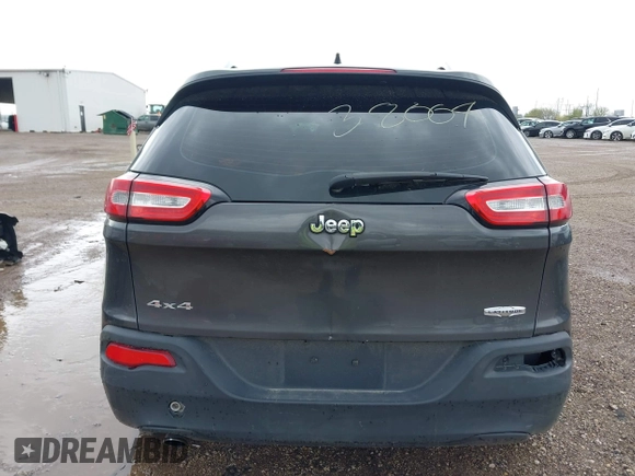 2014 Jeep Cherokee Altitude with VIN 1C4PJMCB2EW181848, listed as a IAAI auction lot 41638004 with 175,813 mi miles. Bid and sale history available at carsss.com. Image 16.