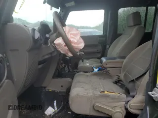 2007 Jeep Wrangler Unlimited Sahara с VIN 1J4GA59107L141710, выставлен на аукционе Copart как лот 59939755 с пробегом 212 659 миль миль и Списание • Salvage title. История ставок и продаж доступна на DreamBid. Изображение 7.