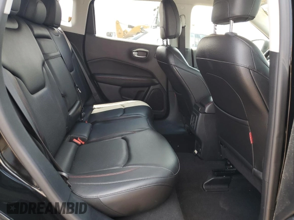 2017 Jeep Compass Trailhawk z VIN 3C4NJDDB4HT636215, wystawiony jako Copart lot #61841315 z przebiegiem 77 872 mil mil oraz Szkoda całkowita • Salvage title. Historia ofert i sprzedaży dostępna na DreamBid. Obrazek 11.