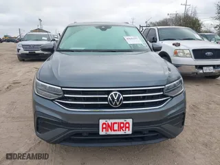 2022 Volkswagen Tiguan SE with VIN 3VV3B7AX6NM138286, listed as a IAAI auction lot 41642157 with 34,096 mi miles. Bid and sale history available at carsss.com. Image 12.
