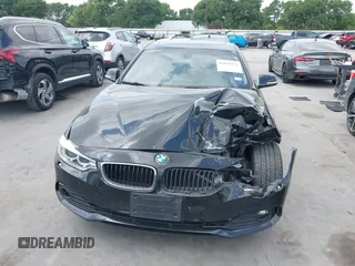 2015 BMW 4 Series 428i xDrive с VIN WBA3N9C50FK247734, выставлен на аукционе IAAI как лот 42050172 с пробегом 82 475 миль миль и . История ставок и продаж доступна на DreamBid. Изображение 11.