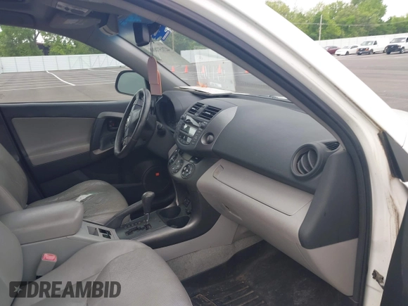 2011 Toyota RAV4 Ltd with VIN 2T3DK4DV0BW042823, listed as a IAAI auction lot 42157886 with 177,679 mi miles. Bid and sale history available at carsss.com. Image 5.