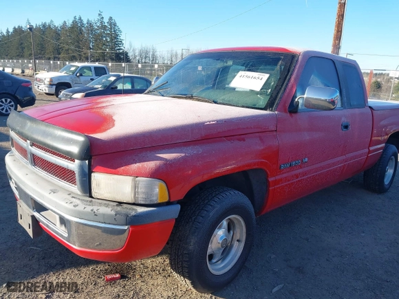 1996 Dodge Ram 1500 with VIN 3B7HC13Z0TG167792, listed as a IAAI auction lot 41561654 with 173,221 mi miles. Bid and sale history available at carsss.com. Image 2.