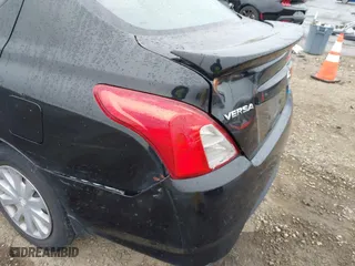 2015 Nissan Versa SV with VIN 3N1CN7AP1FL809508, listed as a IAAI auction lot 41979380 with 190,307 mi miles. Bid and sale history available at carsss.com. Image 6.