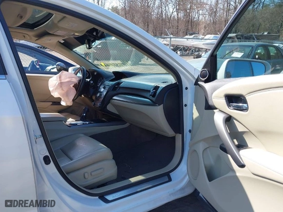 2015 Acura RDX with VIN 5J8TB4H39FL010970, listed as a IAAI auction lot 41784904 with 111,942 mi miles. Bid and sale history available at carsss.com. Image 5.