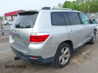 2013 Toyota Highlander Limited with VIN 5TDYK3EH7DS105327, listed as a IAAI auction lot 42097629 with 208,787 mi miles and . Bid and sale history available at DreamBid. Image 4.