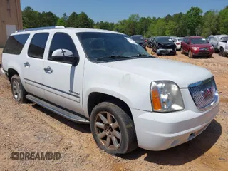 2011 GMC Yukon XL Denali with VIN 1GKS2MEF9BR198152, listed as a IAAI auction lot 41990816 with 235,010 mi miles. Bid and sale history available at carsss.com. Image 1.