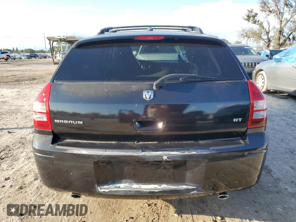2005 Dodge Magnum RT z VIN 2D8GV58275H622599, wystawiony jako Copart lot #73849524 z przebiegiem Nie podano mil oraz Szkoda całkowita • Salvage title. Historia ofert i sprzedaży dostępna na DreamBid. Obrazek 6.