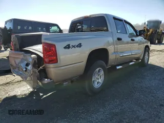 2005 Dodge Dakota Laramie with VIN 1D7HW58N15S326888, listed as a Copart auction lot 43965075 with 87,287 mi miles and Salvage Title. Bid and sale history available at DreamBid. Image 3.