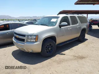 2013 Chevrolet Suburban LT with VIN 1GNSKJE70DR127208, listed as a IAAI auction lot 42285279 with 295,930 mi miles and . Bid and sale history available at DreamBid. Image 17.