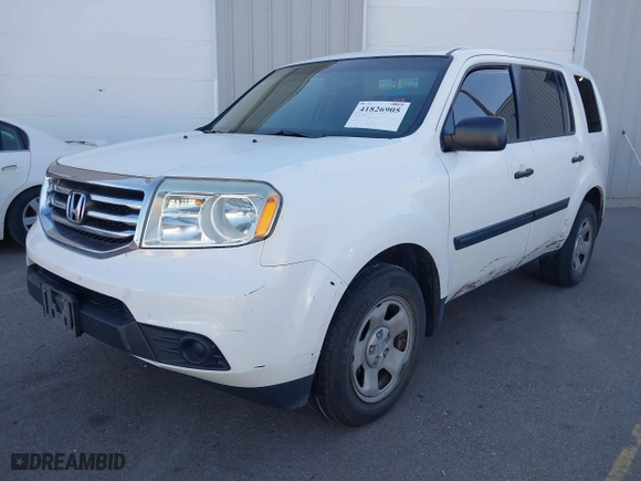 2015 Honda Pilot LX with VIN 5FNYF4H21FB020346, listed as a IAAI auction lot 41826905 with 156,953 mi miles. Bid and sale history available at carsss.com. Image 17.