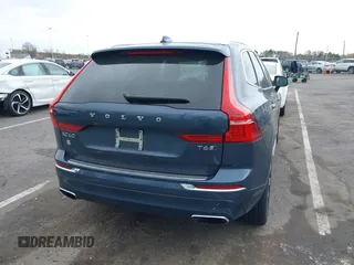 2020 Volvo XC60 Inscription with VIN YV4A22RLXL1587598, listed as a IAAI auction lot 42081511 with 54,008 mi miles and . Bid and sale history available at DreamBid. Image 4.