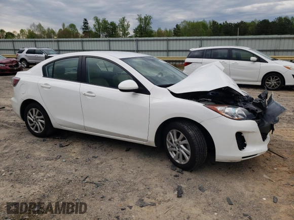 2013 Mazda 3 i Touring with VIN JM1BL1V78D1819110, listed as a Copart auction lot 53026535 with 77,212 mi miles and Salvage Title. Bid and sale history available at DreamBid. Image 4.