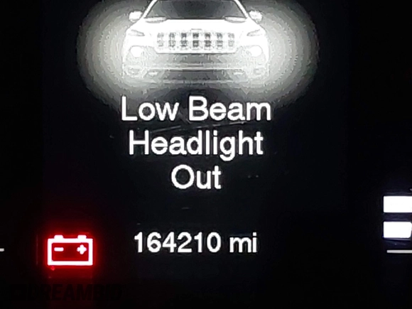 2016 Jeep Cherokee Sport with VIN 1C4PJMAB5GW246889, listed as a IAAI auction lot 40847921 with 164,210 mi miles. Bid and sale history available at carsss.com. Image 15.