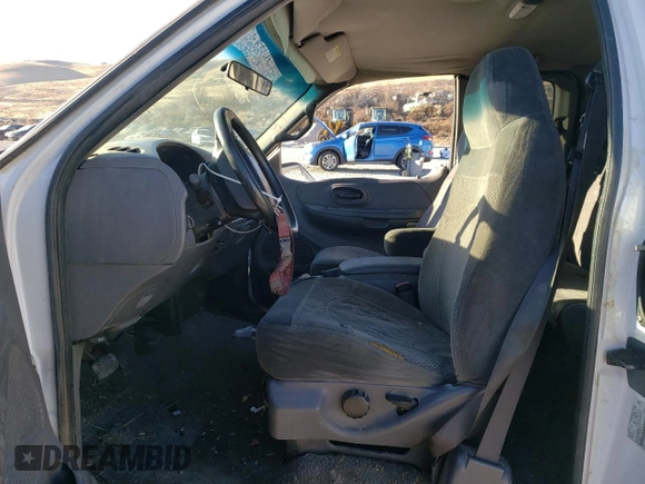 1999 Ford F-150 с VIN 1FTRX07W5XKB95198, выставлен на аукционе Copart как лот 41478385 с пробегом Не указан миль и Списание • Salvage title. История ставок и продаж доступна на DreamBid. Изображение 7.