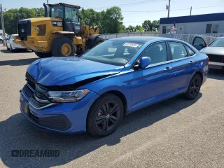 2022 Volkswagen Jetta SE with VIN 3VW7M7BU4NM023035, listed as a Copart auction lot 62234935 with 23,435 mi miles and Salvage title. Bid and sale history available at DreamBid. Image 1.