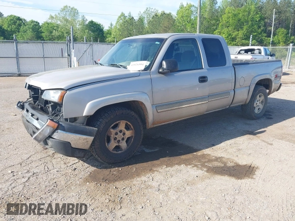 2005 Chevrolet Silverado 1500 Z71 z VIN 1GCEK19Z45Z253011, wystawiony jako IAAI lot #42026504 z przebiegiem 319 159 mil mil oraz . Historia ofert i sprzedaży dostępna na DreamBid. Obrazek 18.