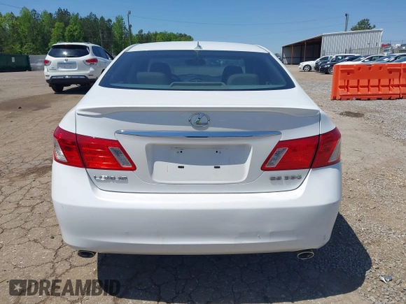 2008 Lexus ES 350 with VIN JTHBJ46G882270626, listed as a IAAI auction lot 42038634 with 175,709 mi miles. Bid and sale history available at carsss.com. Image 17.