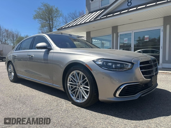 2021 Mercedes-Benz S 580 with VIN W1K6G7GB5MA038965, listed as a IAAI auction lot 42168395 with 90,055 mi miles and . Bid and sale history available at carsss.com. Image 1.