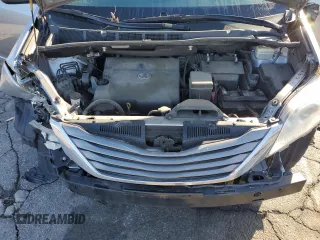 2014 Toyota Sienna XLE with VIN 5TDYK3DC4ES412719, listed as a Copart auction lot 49349495 with 189,774 mi miles and Salvage Title. Bid and sale history available at carsss.com. Image 13.