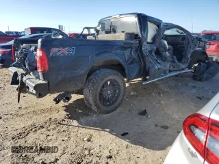 2016 Ford Super Duty F-250 SRW Lariat with VIN 1FT7W2BT8GEB04443, listed as a Copart auction lot 84828354 with 200,671 mi miles and Salvage Title. Bid and sale history available at carsss.com. Image 3.