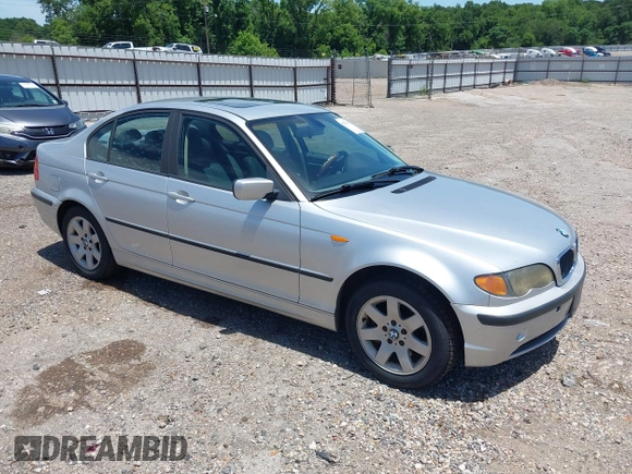 2003 BMW 3 Series 325i z VIN WBAEV334X3KL87573, wystawiony jako IAAI lot #42311092 z przebiegiem 262 326 mil mil oraz . Historia ofert i sprzedaży dostępna na DreamBid. Obrazek 1.