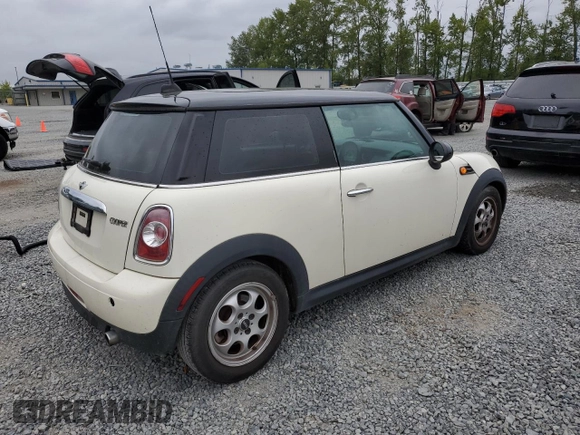 2013 MINI Hardtop with VIN WMWSU3C55DT546249, listed as a Copart auction lot 56799675 with 140,825 mi miles and Clean Title. Bid and sale history available at DreamBid. Image 3.