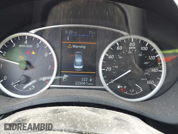2019 Nissan Sentra S with VIN 3N1AB7AP5KY302334, listed as a IAAI auction lot 41963594 with 225,061 mi miles. Bid and sale history available at carsss.com. Image 7.