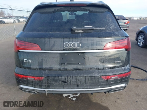 2024 Audi Q5 S line Premium Plus z VIN WA1E2AFY7R2021443, wystawiony jako IAAI lot #41534974 z przebiegiem 7 512 mil mil oraz . Historia ofert i sprzedaży dostępna na DreamBid. Obrazek 16.