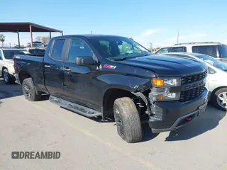 2020 Chevrolet Silverado 1500 Custom Trail Boss with VIN 1GCRYCEF0LZ324435, listed as a IAAI auction lot 41729502 with 77,584 mi miles and . Bid and sale history available at DreamBid. Image 1.