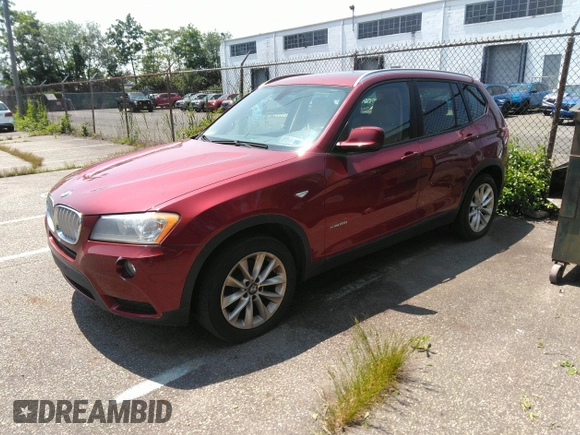 2014 BMW X3 xDrive28i z VIN 5UXWX9C58E0D33105, wystawiony jako IAAI lot #42427201 z przebiegiem 68 249 mil mil oraz . Historia ofert i sprzedaży dostępna na DreamBid. Obrazek 17.