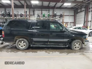 2002 Chevrolet Suburban Z71 with VIN 3GNFK16Z42G305930, listed as a IAAI auction lot 41002347 with 288,355 mi miles. Bid and sale history available at carsss.com. Image 13.